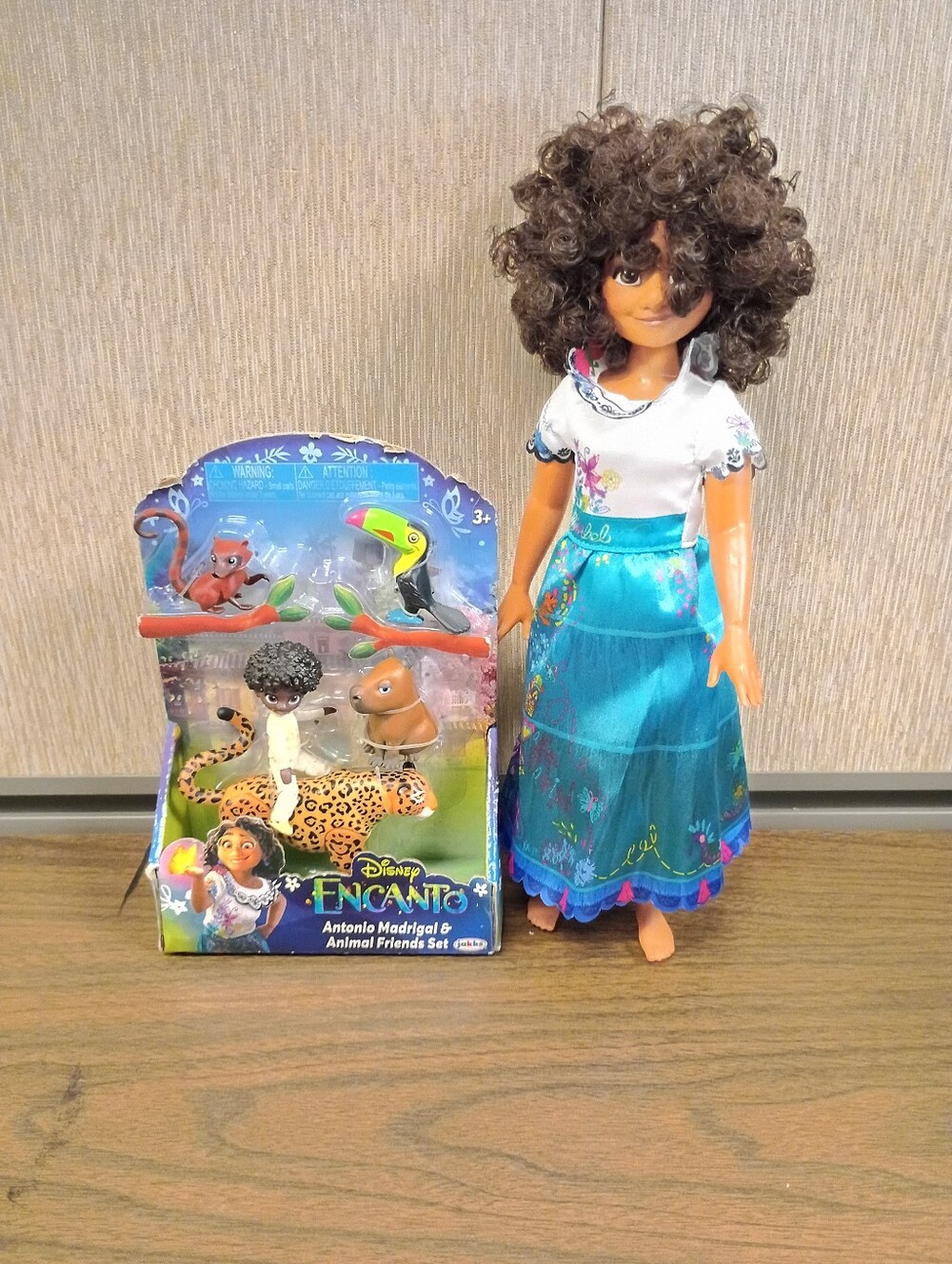 New Disney Encanto Antonio Madrigal & Animal Friends Play Set & Mirabel Doll